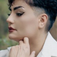 مریم حسنیزاده